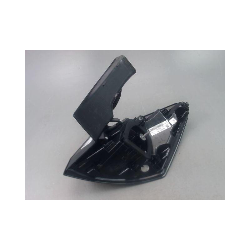 FEU ARRIERE GAUCHE  PEUGEOT 3008 BREAK I PHASE 2 2013-...