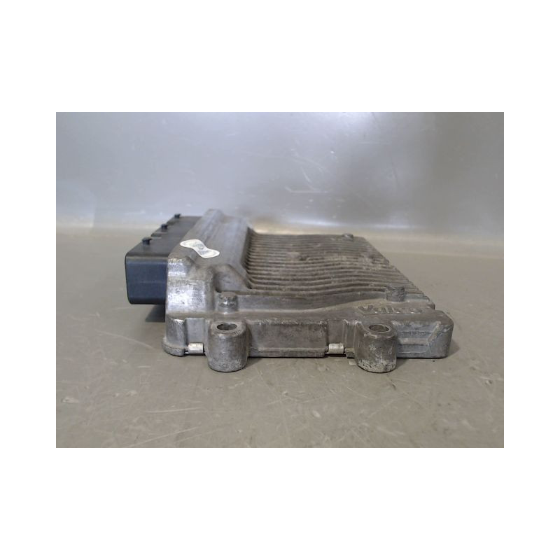 CALCULATEUR MOTEUR PEUGEOT 206 + 2009-2013