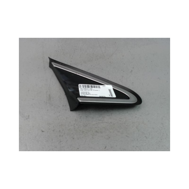 ELARGISSEUR AILE AVANT DROIT PEUGEOT 208 Phase 1 2012-...