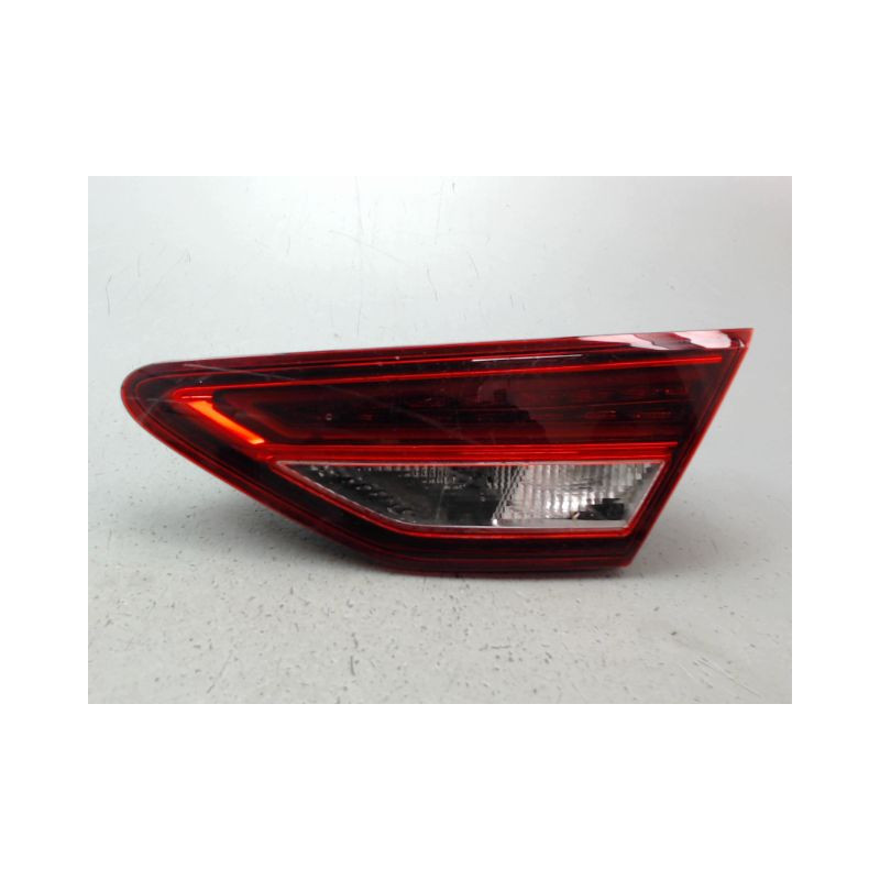 FEU ARRIERE INTERIEUR DROIT SEAT LEON 2009-