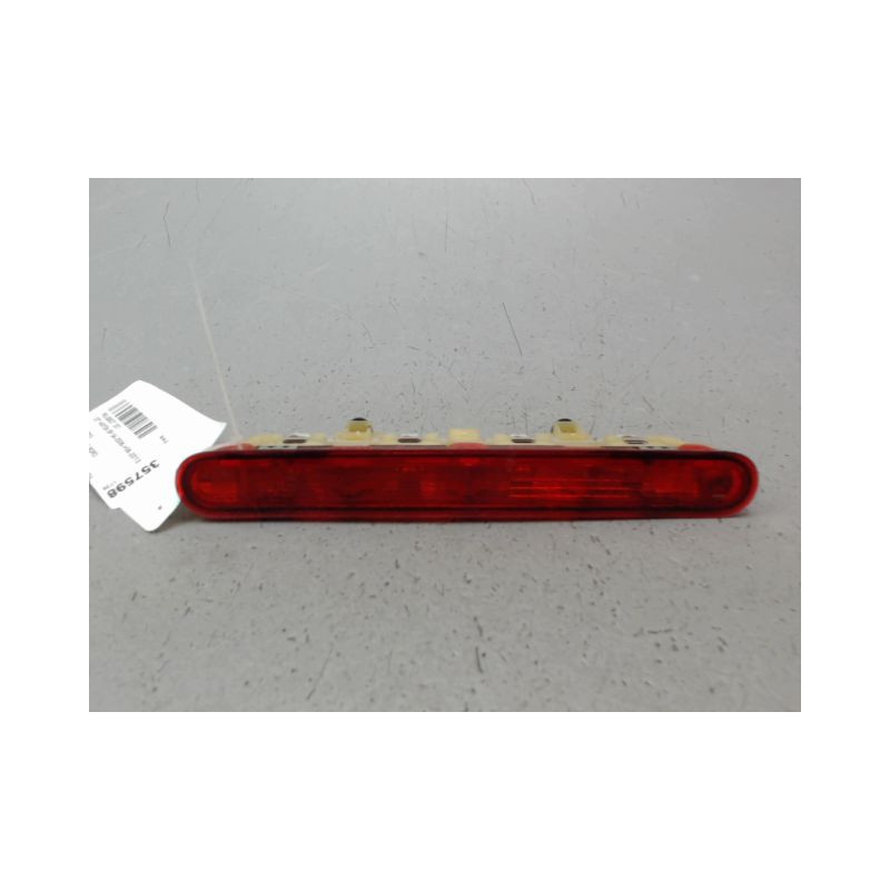 FEUX STOP SUPPLEMENTAIRE PEUGEOT 207 2006-2013