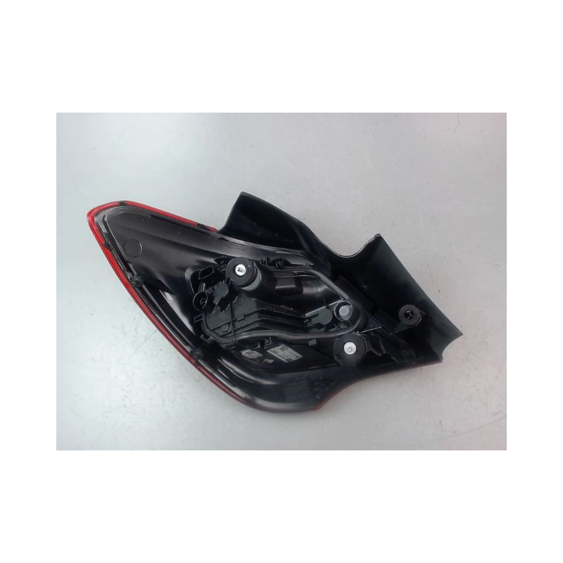FEU ARRIERE DROIT OPEL CORSA V (E) 2014-...