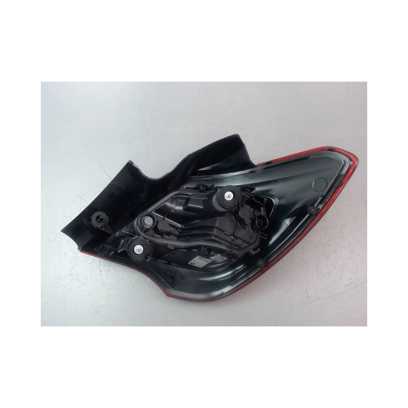 FEU ARRIERE GAUCHE  OPEL CORSA V (E) 2014-...