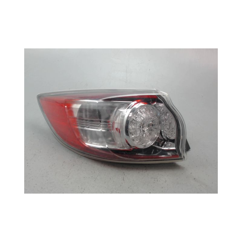 FEU ARRIERE GAUCHE  MAZDA MAZDA 3  5P
