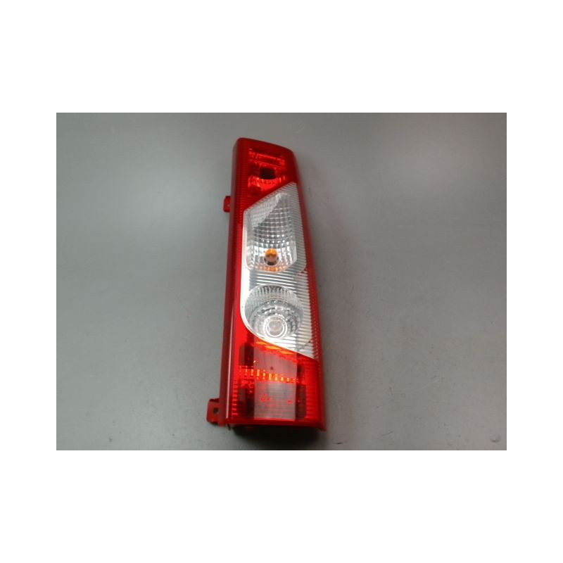 FEU ARRIERE DROIT FIAT SCUDO TOLE 2007-