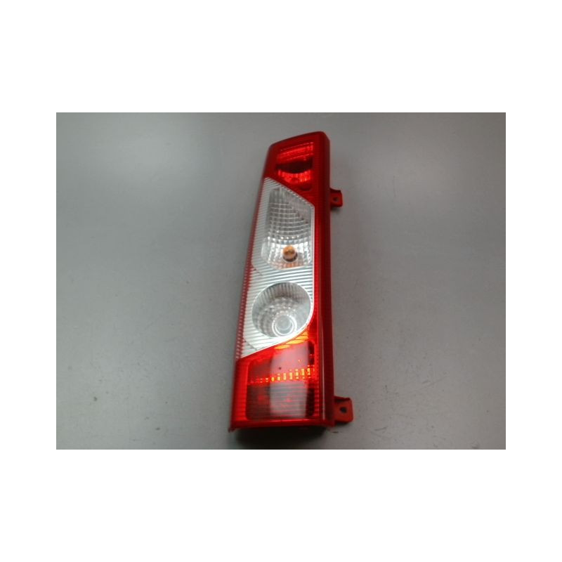 FEU ARRIERE GAUCHE  FIAT SCUDO TOLE 2007-