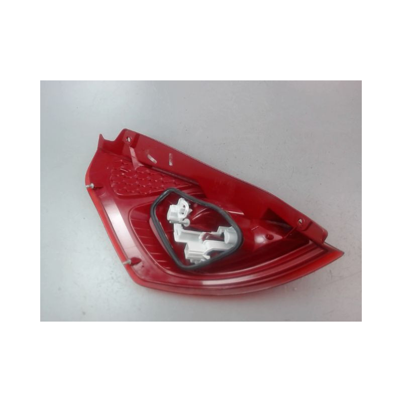 FEU ARRIERE DROIT FORD FIESTA 2010-