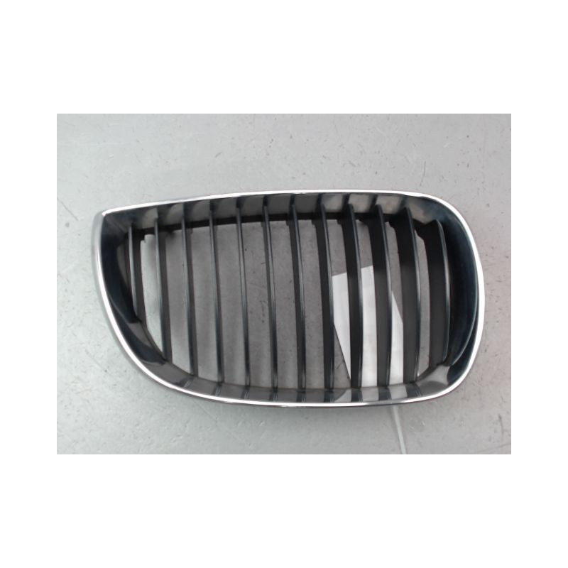 GRILLE CALANDRE DROIT BMW SERIE 1 I Phase 1 (E87) 2004-2006
