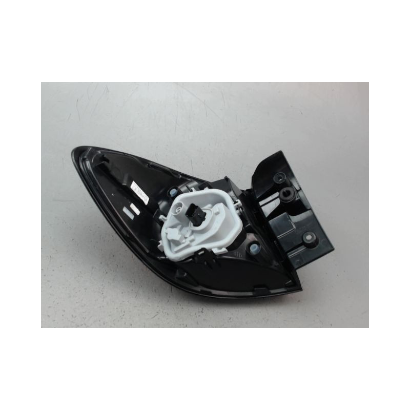 FEU ARRIERE DROIT RENAULT CAPTUR Phase 1 2013-...