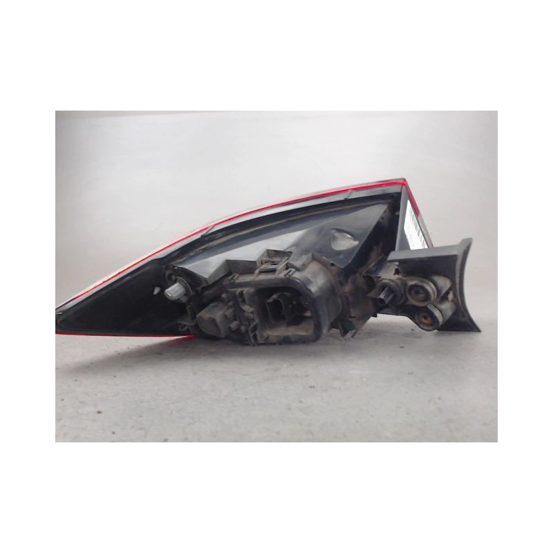 FEU ARRIERE DROIT RENAULT CLIO