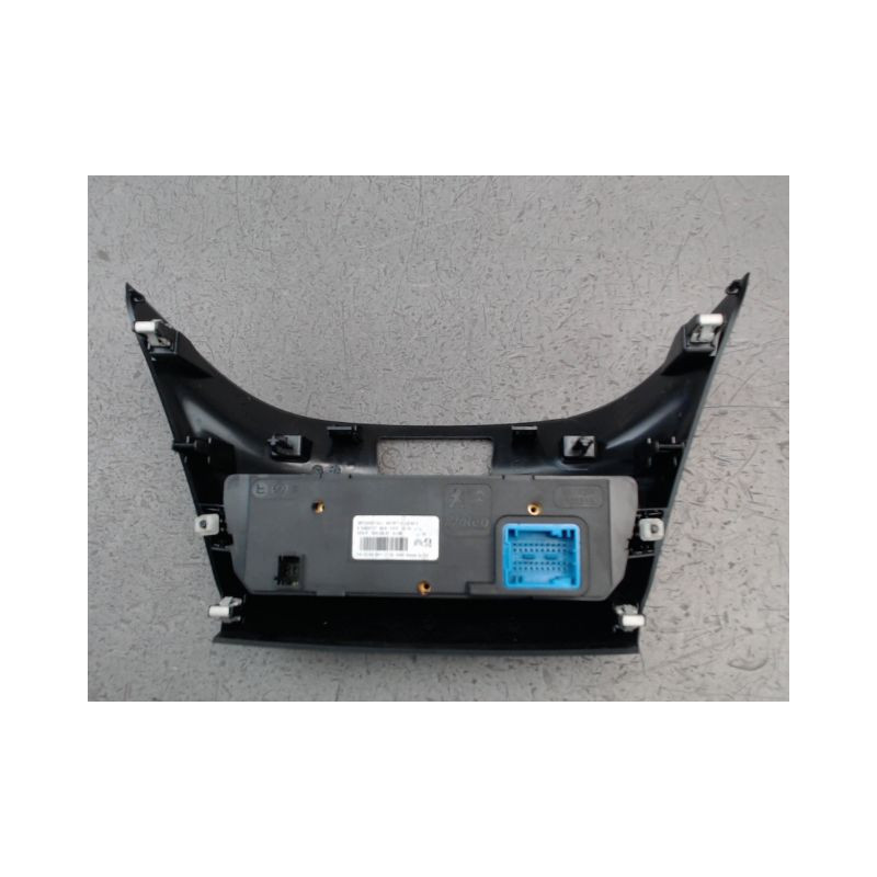 COMMANDE DE CHAUFFAGE PEUGEOT 208
