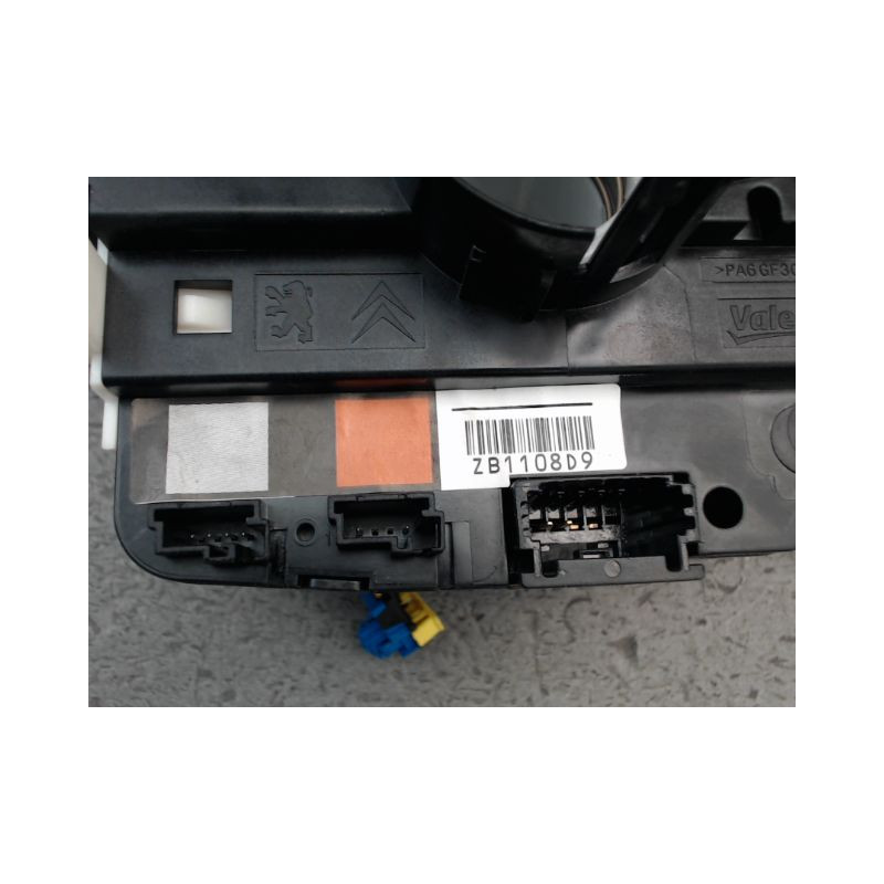 BLOC COMMODOS PEUGEOT 208