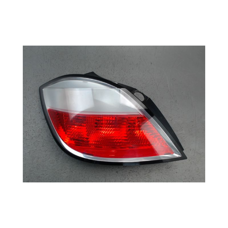FEU ARRIERE GAUCHE  OPEL ASTRA