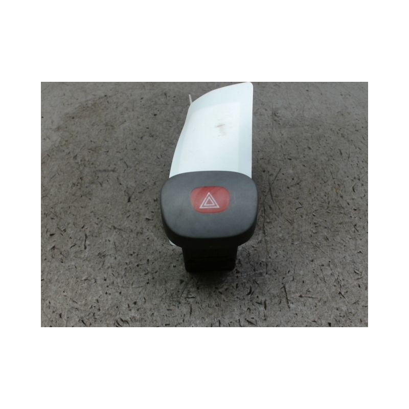 BOUTON DE WARNING RENAULT CLIO II PH.1 98-2001