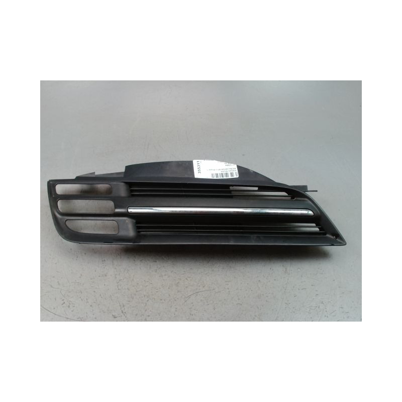 GRILLE CALANDRE DROIT NISSAN MICRA III Phase 1 2003-2005