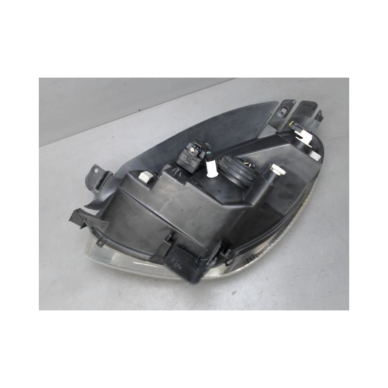 PHARE DROIT CITROEN XSARA