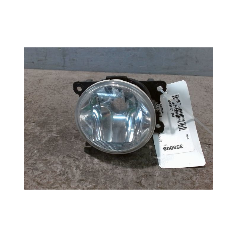 PHARE ANTIBROUILLARD AVANT GAUCHE PEUGEOT 208