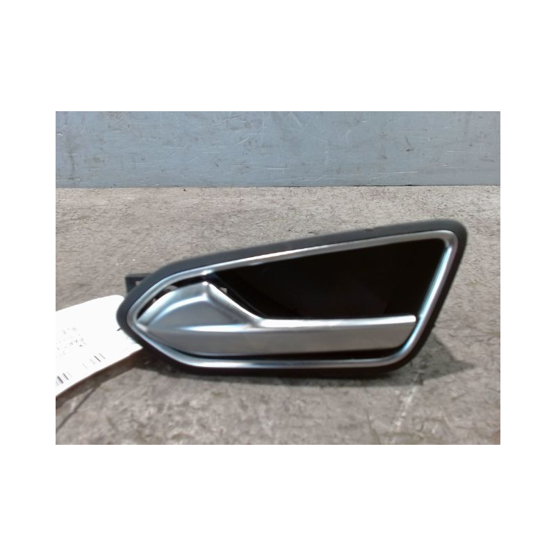 POIGNEE INTERIEURE PORTE AVANT GAUCHE RENAULT KANGOO