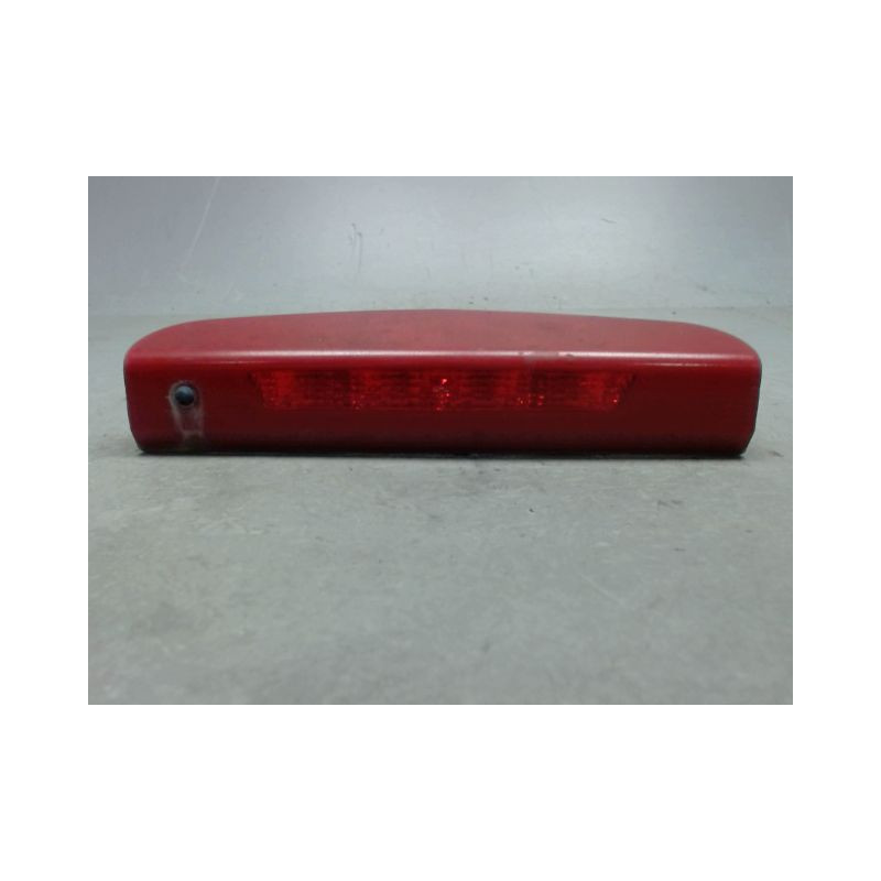 FEUX STOP SUPPLEMENTAIRE OPEL CORSA 06-09