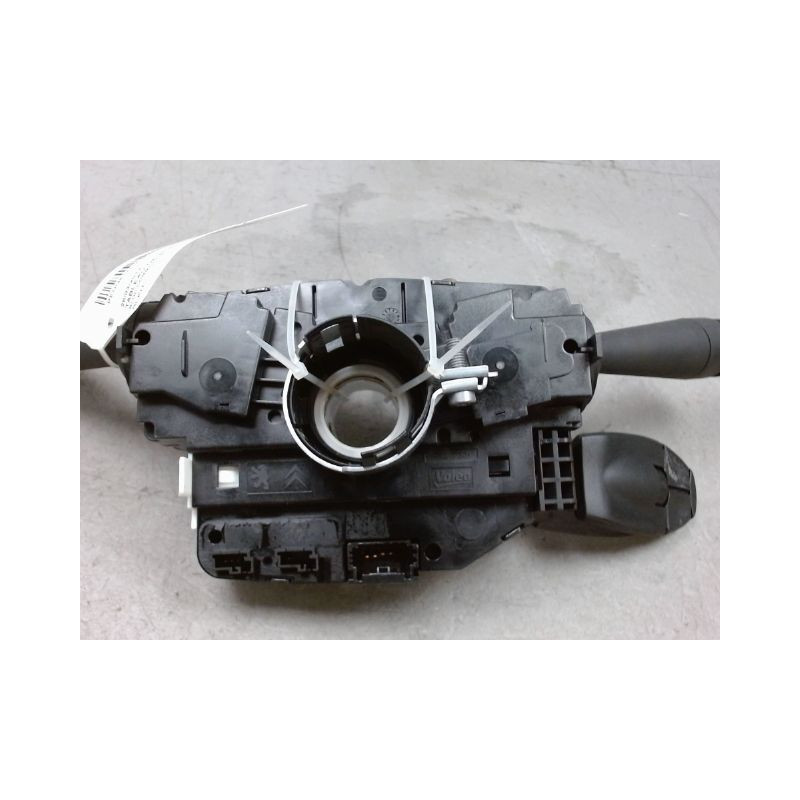 BLOC COMMODOS PEUGEOT 208