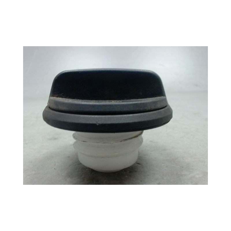 BOUCHON RESERVOIR A CARBURANT FORD FIESTA 2005-