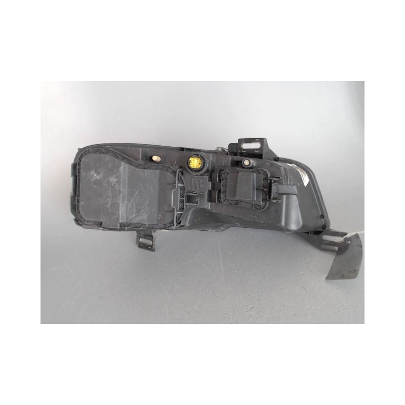 PHARE GAUCHE FIAT STILO 3P