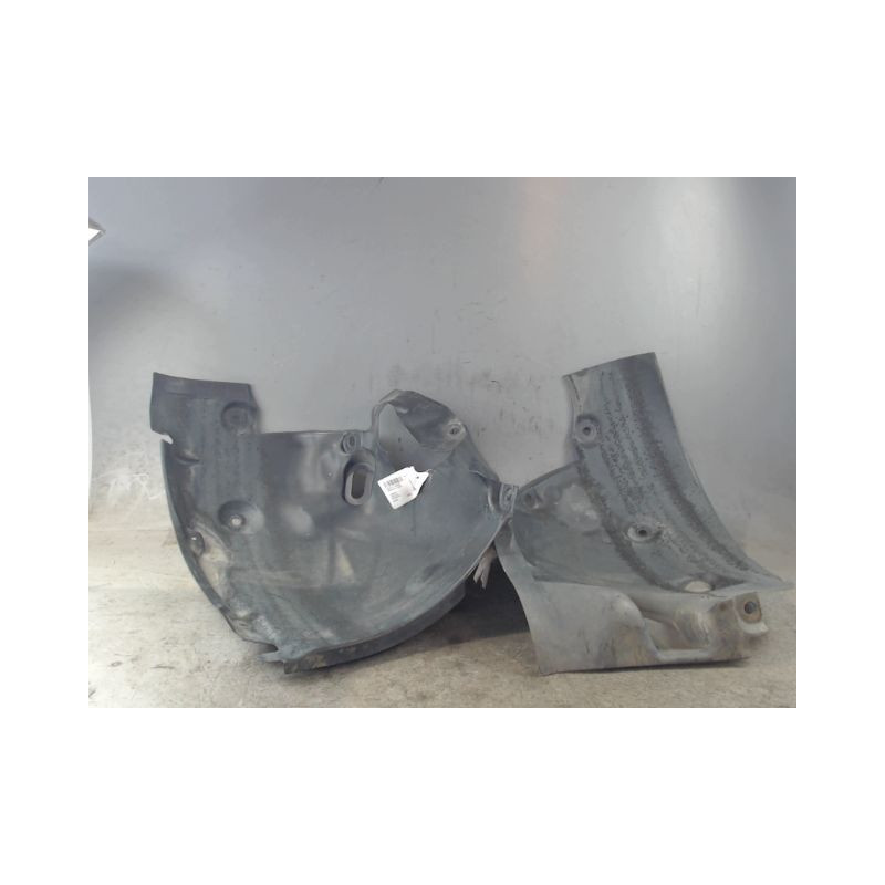 PARE-BOUE AVANT GAUCHE RENAULT MEGANE III 2008-