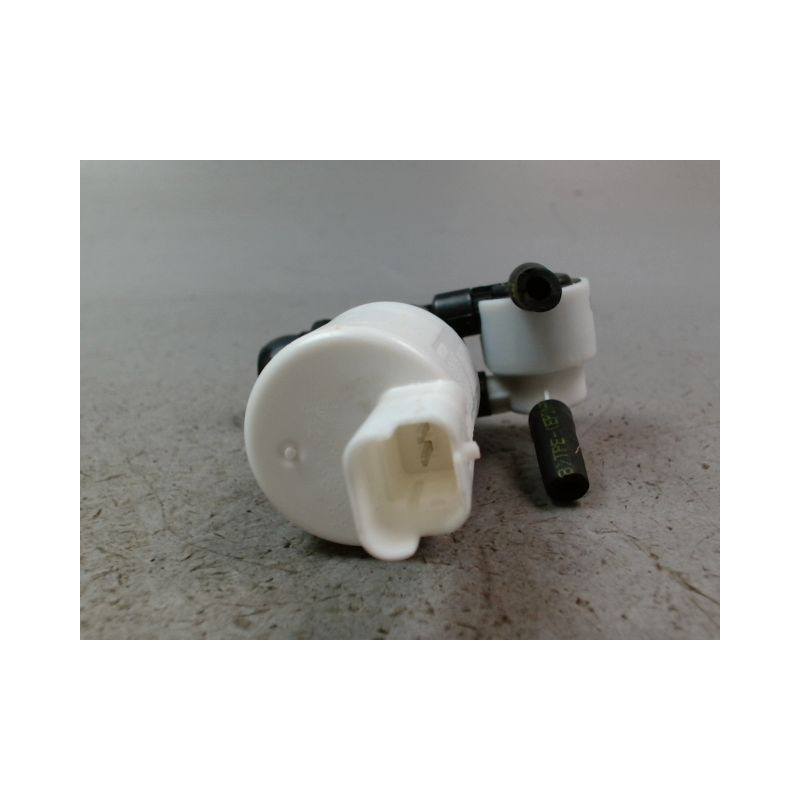 POMPE LAVE-GLACE AVANT PEUGEOT 308 2011-