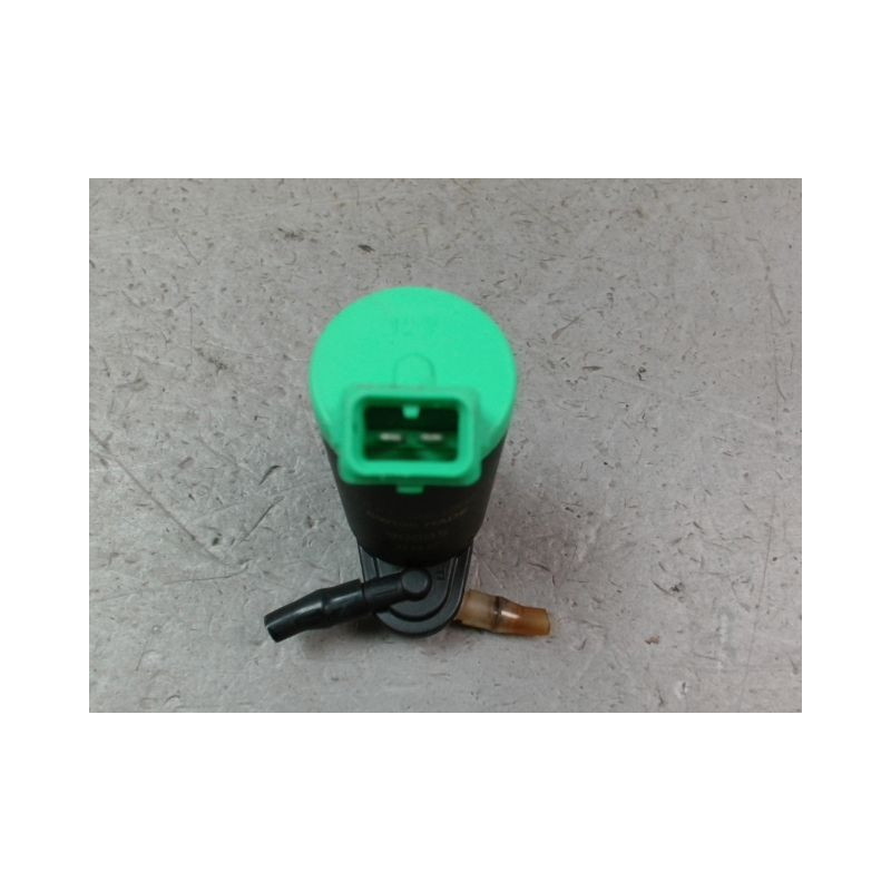 POMPE LAVE-GLACE AVANT PEUGEOT 206 + 2009-2013