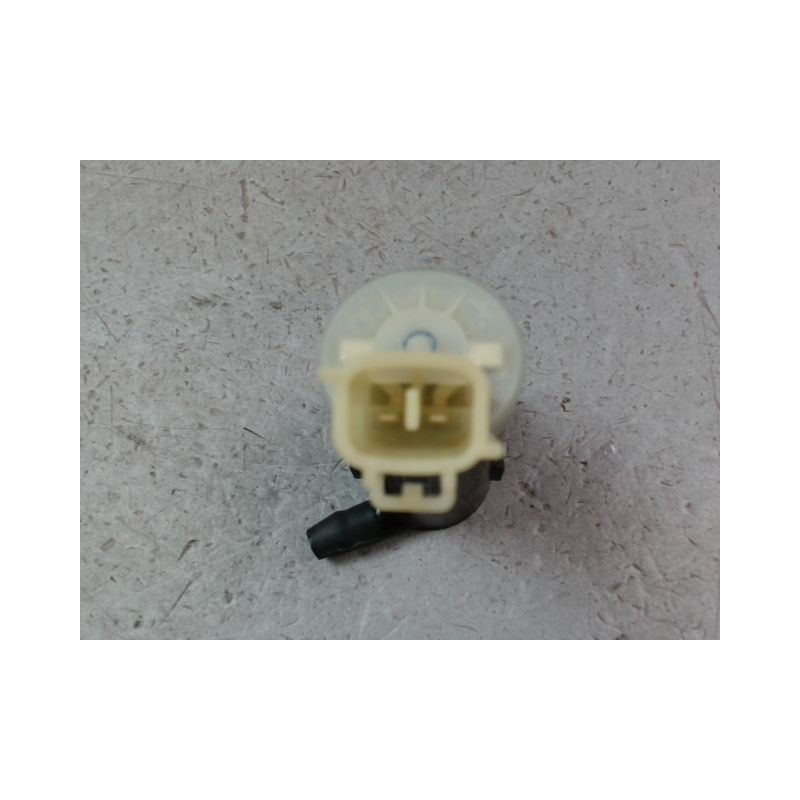 POMPE LAVE-GLACE ARRIERE SUZUKI SWIFT