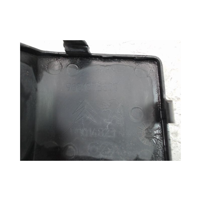 OBTURATEUR COUVRE CROCHET DE BOUCLIER AV CITROEN BERLINGO FG II Phase 1 (B9) 2008-2012