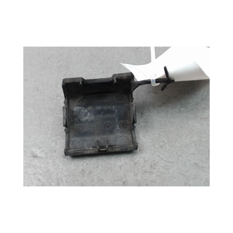 OBTURATEUR COUVRE CROCHET DE BOUCLIER AR PEUGEOT 308 2009-