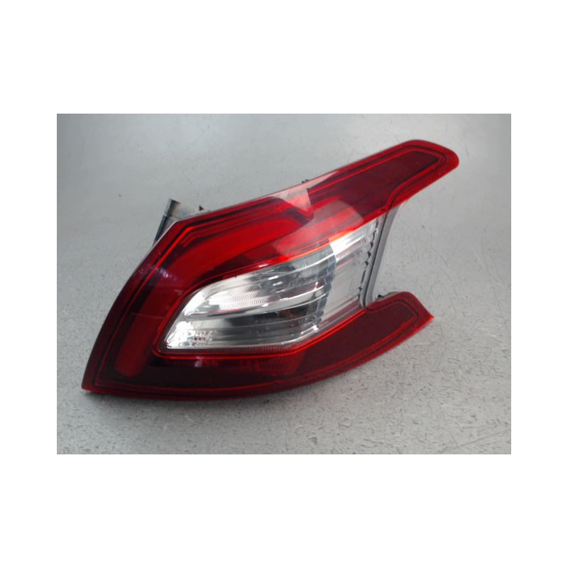 FEU ARRIERE DROIT PEUGEOT 308