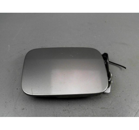 VOLET DE TRAPPE CARBURANT