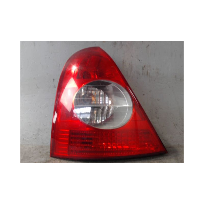 FEU ARRIERE GAUCHE  RENAULT CLIO II CAMPUS 06-