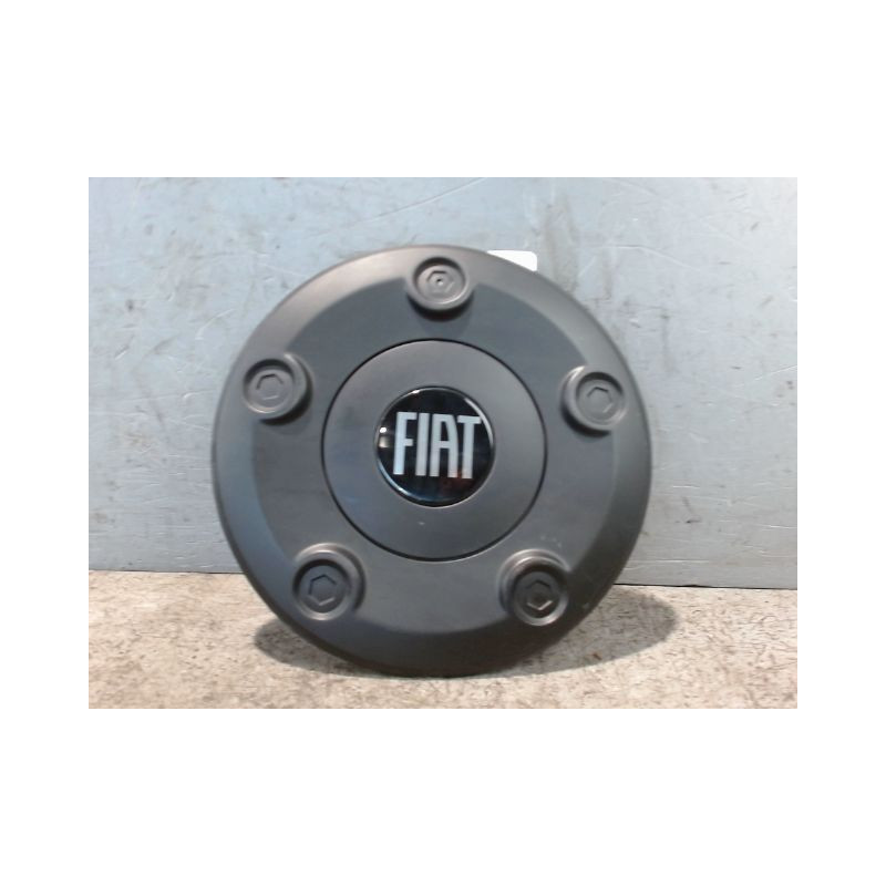 ENJOLIVEUR DE ROUE FIAT SCUDO