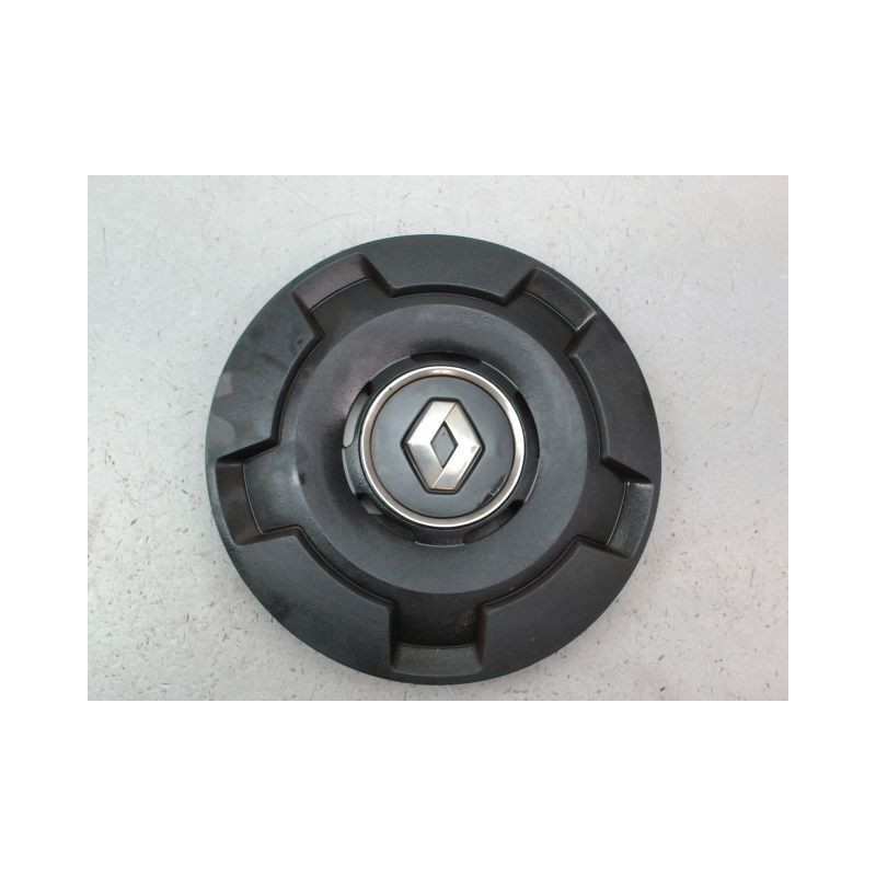 ENJOLIVEUR DE ROUE RENAULT EXPRESS