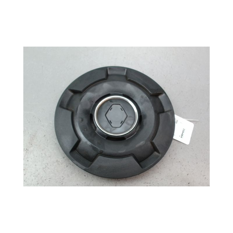 ENJOLIVEUR DE ROUE RENAULT EXPRESS