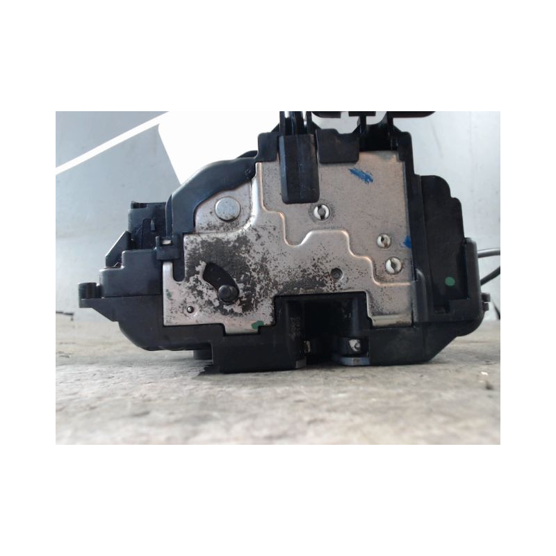 SYSTEME CONDAMNATION ARRIERE DROIT RENAULT CLIO III 2010-