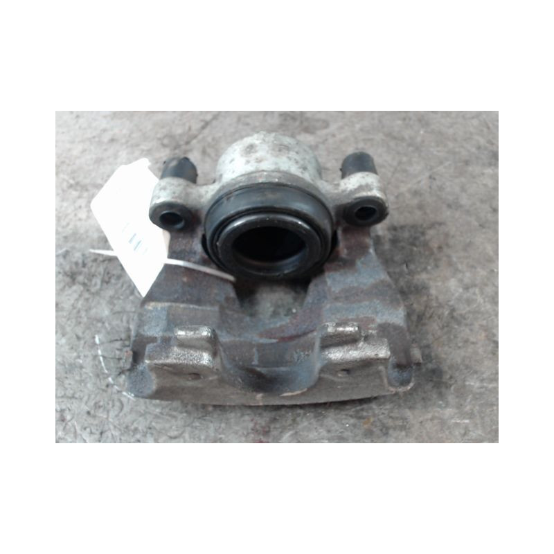 ETRIER DE FREIN AVANT GAUCHE TOYOTA YARIS 2005-