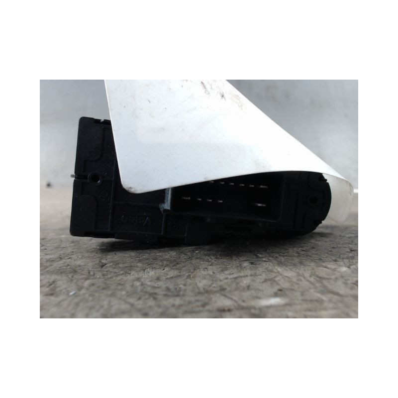 COMMANDE LEVE-GLACE PORTE AVG PEUGEOT 208