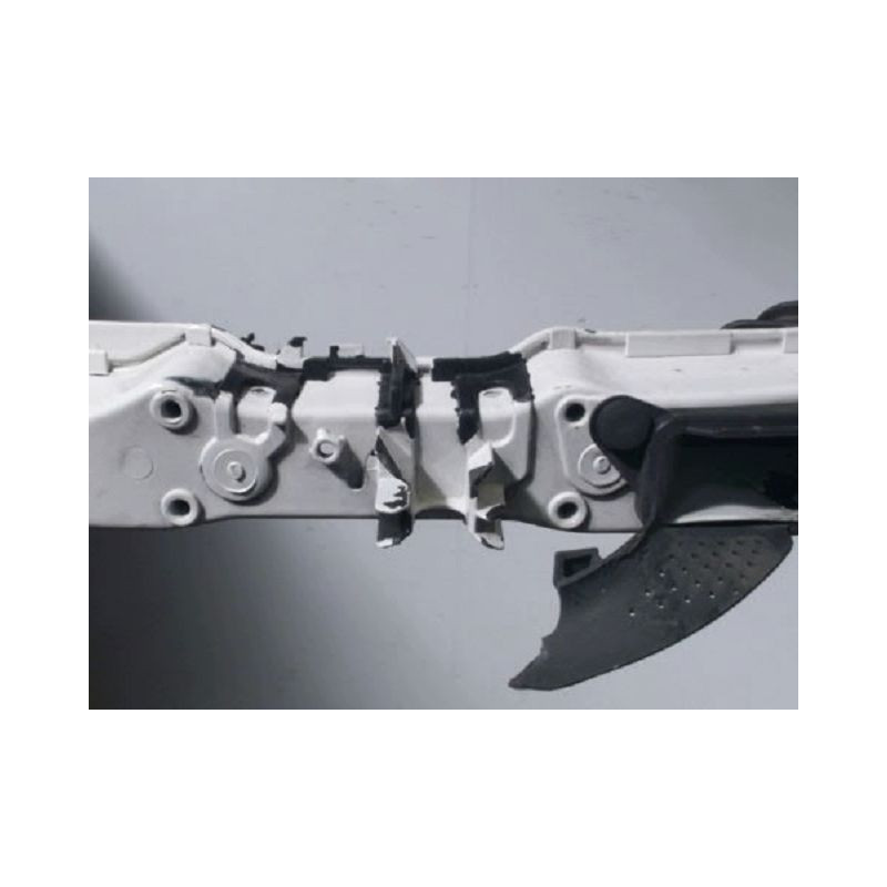 FACE AVANT FORD FOCUS BREAK 2005-