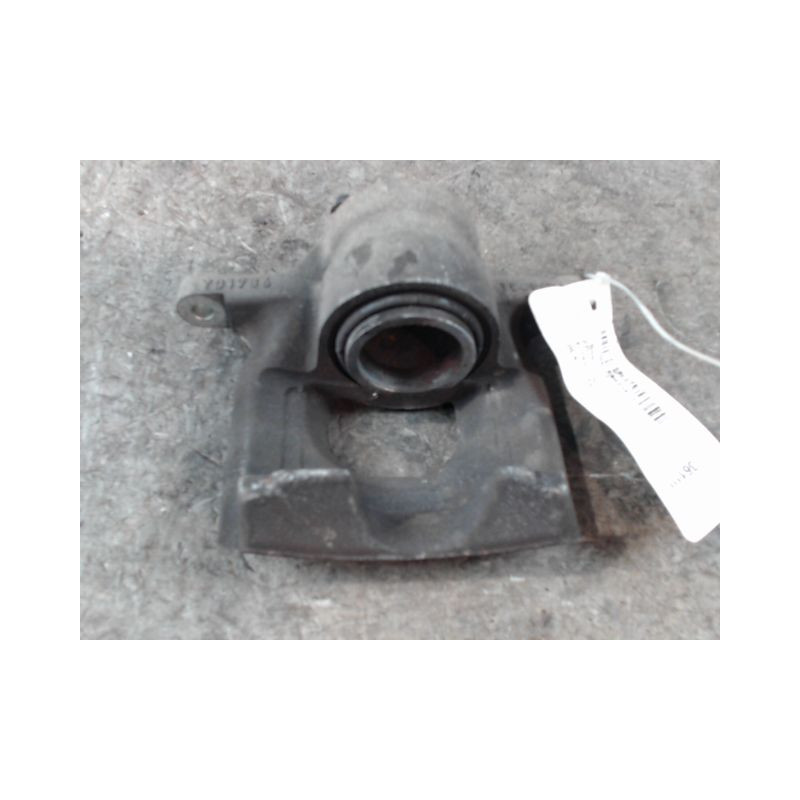 ETRIER DE FREIN AVANT GAUCHE PEUGEOT 108