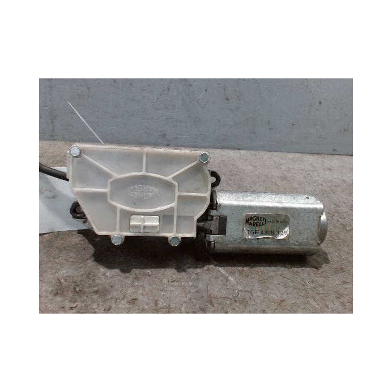 MOTEUR ESSUIE-GLACE ARRIERE FIAT PUNTO -99