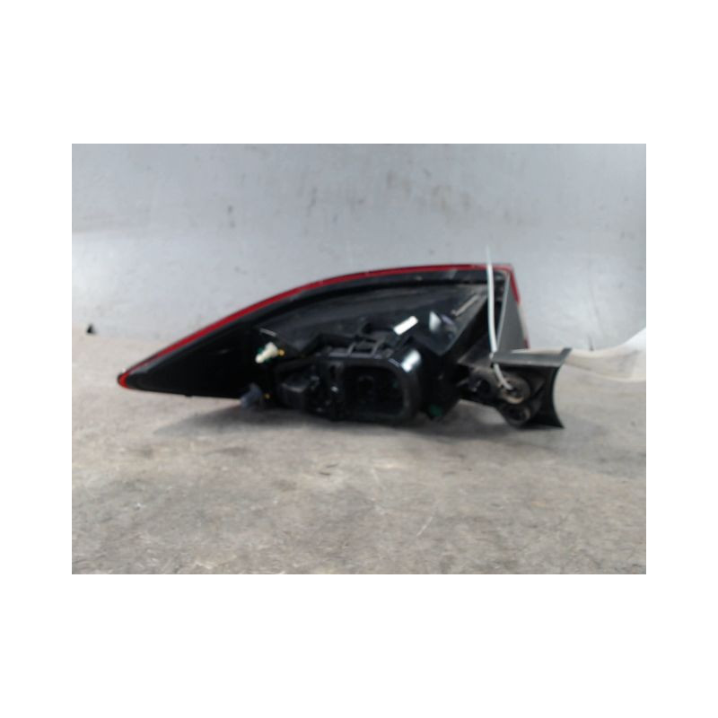 FEU ARRIERE DROIT RENAULT CLIO IV
