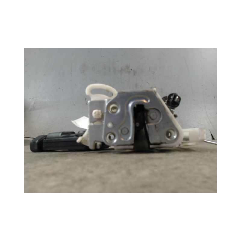 SYSTEME CONDAMNATION AVANT GAUCHE TOYOTA AYGO 5P