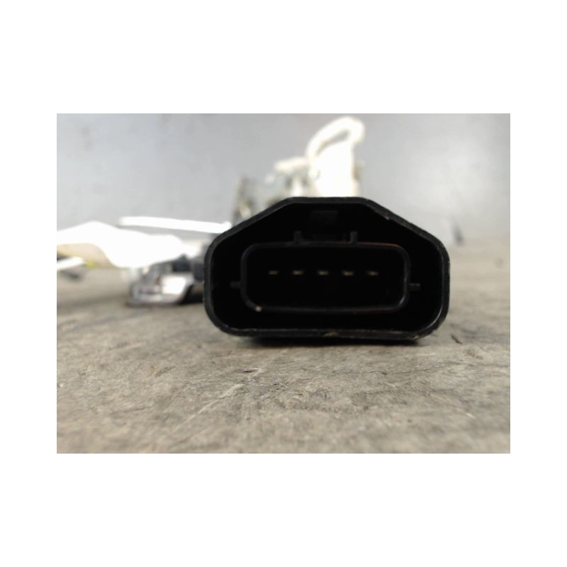 SYSTEME CONDAMNATION AVANT GAUCHE TOYOTA AYGO 5P