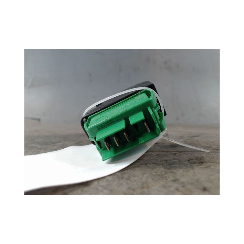 COMMANDE LEVE-GLACE PORTE AVG TOYOTA AYGO 5P