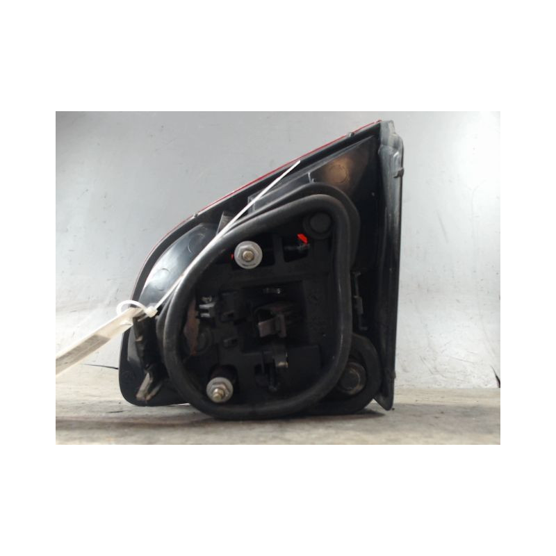 FEU ARRIERE INTERIEUR GAUCHE PEUGEOT 406 BREAK 99-04