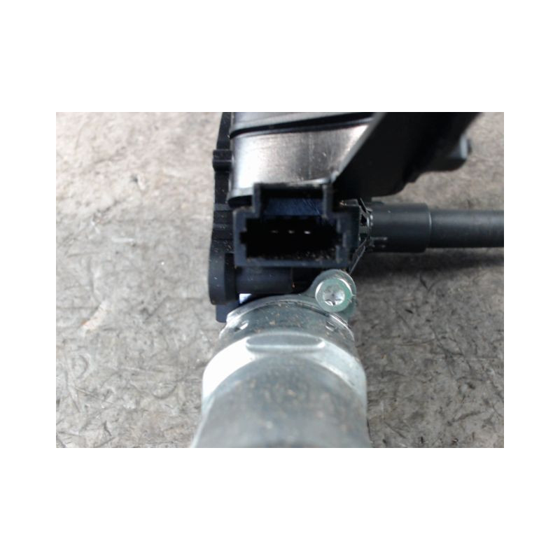 MOTEUR ESSUIE-GLACE ARRIERE PEUGEOT 308 2011-